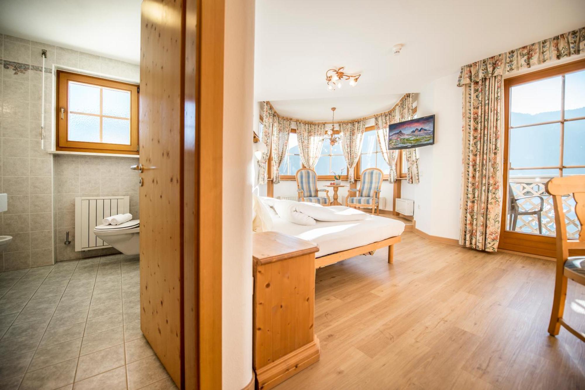 Turmhotel Gschwendt Planca di Sopra Esterno foto